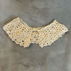 Crochet Lace Collar with Button